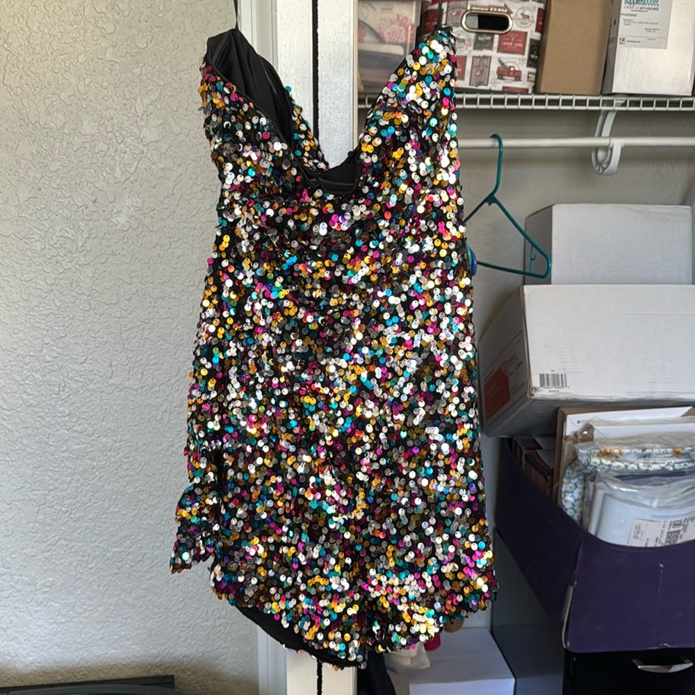 Sweetheart neckline sparkling romper